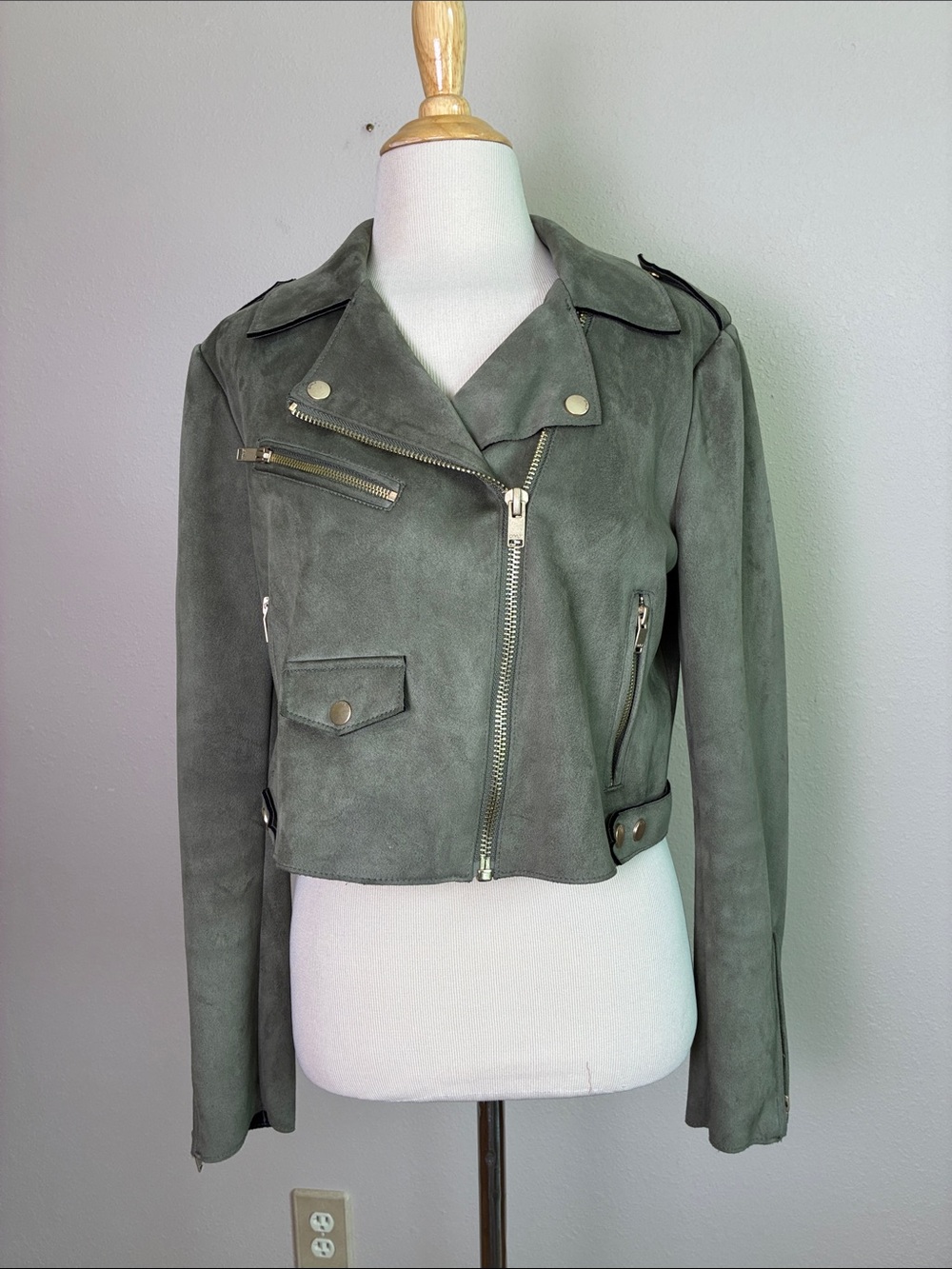 ONLY (ASOS) Size 38 US Small Army Green Faux Suede Cropped Moto Jacket Grunge